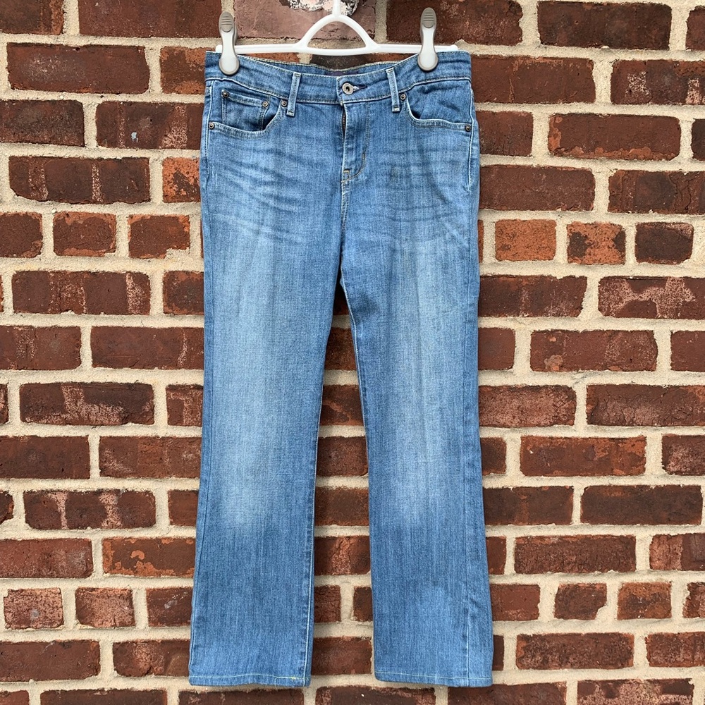 Demi curve size 6 Levi’s.